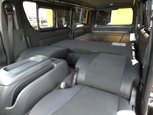 ハイエースバン新車ハイエース　S-GLダークプライム　カスタム