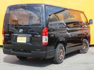 ハイエースバン新車ハイエース　S-GLダークプライム　カスタム