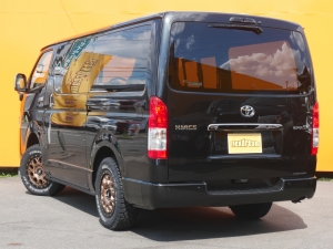 ハイエースバン新車ハイエース　S-GLダークプライム　カスタム