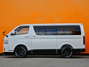 ハイエースバンハイエース　ダークプライム　カスタムコンプリート