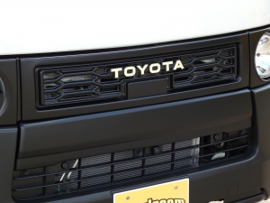 ハイエースバンDX　2WD　ディーゼル　丸目クラシック