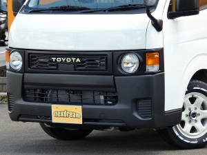 ハイエースバンDX　2WD　ディーゼル　丸目クラシック