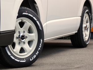 ハイエースバンDX　2WD　ディーゼル　丸目クラシック