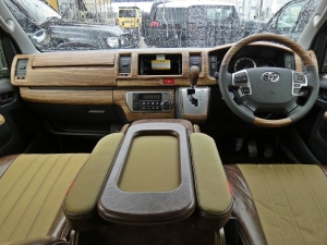 ハイエースバンディーゼル2WD　丸目換装FD-classicカスタム