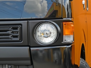 ハイエースバンディーゼル4WD　丸目換装FD-classicカスタム
