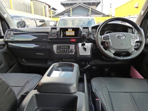 ハイエースバンディーゼル4WD　丸目換装FD-classicカスタム