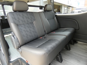キャラバンキャラバン　NV350　E26　カスタム