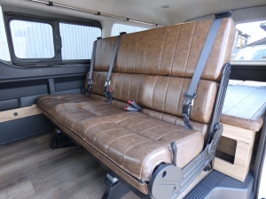 ハイエースワゴン新車コンプリート　ハイエースワゴン２ＷＤ
