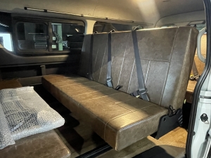 ハイエースワゴン１０人乗り　車中泊できる街乗り仕様車