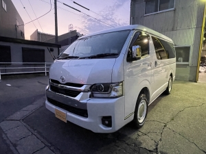 ハイエースＷ１０人乗り　車中泊できる街乗り仕様車