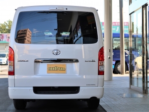 ハイエースバン特別仕様車ダークプライム2