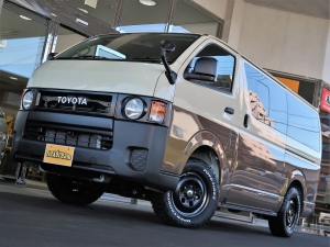 ハイエースバンDX　4WD　ディーゼル　丸目