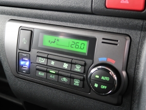 ハイエースバン 安全装備追加 特別仕様車
