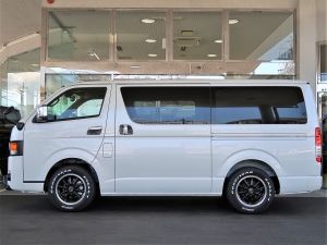 ハイエースバン特別仕様車ダークプライム2
