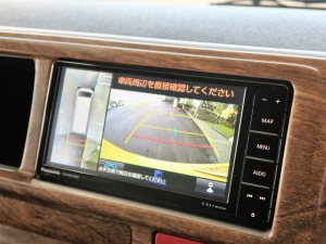 ハイエースバン特設カラー：ライトイエロー
