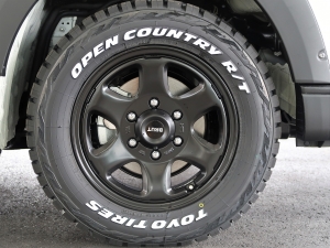 ハイエースバンDX　4WD　ディーゼル　丸目