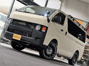 ハイエースバンDX　4WD　ディーゼル　丸目