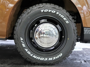 ハイエースバンDX　4WD　ディーゼル　丸目