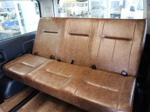 ハイエースワゴン１０人乗り　車中泊仕様