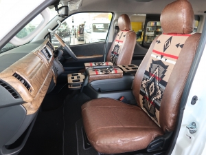 ハイエースワゴン１０人乗り　車中泊仕様