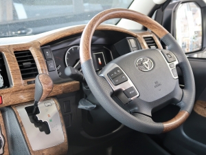 ハイエースワゴン１０人乗り　車中泊仕様
