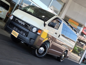 ハイエースバンDX　4WD　ディーゼル　丸目