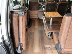 ハイエースワゴン10人乗りハイエースワゴン　車中泊できる街乗り仕様車