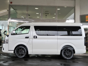 ハイエースワゴン10人乗りハイエースワゴン　車中泊できる街乗り仕様車