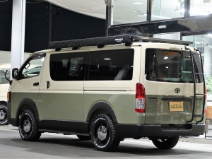 ハイエースバンディーゼル4WD　丸目カスタム　ネオクラシック