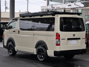 ハイエースバンディーゼル4WD　丸目カスタム　ネオクラシック