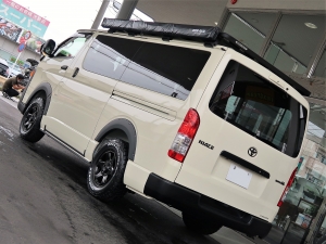 ハイエースバンディーゼル4WD　丸目カスタム　ネオクラシック