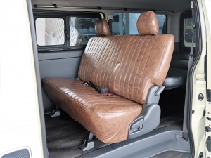 ハイエースバンディーゼル4WD　特設カラーライトイエロー