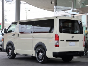 ハイエースバンディーゼル4WD　丸目カスタム　ネオクラシック