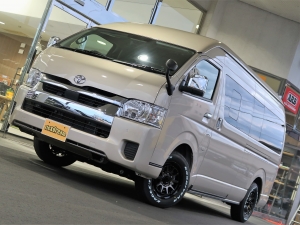 ハイエースバンスパロン　4WD　ディーゼル