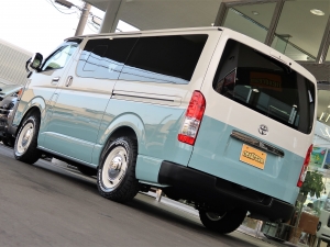 ハイエースバンディーゼル4WD　丸目カスタム　ネオクラシック