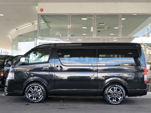 ハイエースワゴン一部改良後 安全装備追加　新車コンプリート