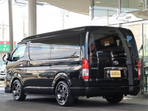ハイエースワゴン一部改良後 安全装備追加　新車コンプリート