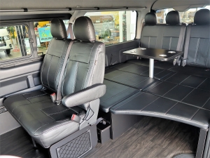 ハイエースワゴン一部改良後 安全装備追加　新車コンプリート