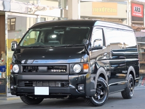 ハイエースＷ新車コンプリート　ハイエースワゴン２ＷＤ