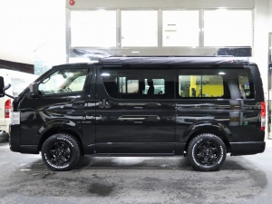 ハイエースバンディーゼル4WD　丸目カスタム　ネオクラシック