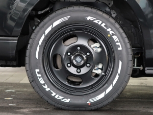 ハイエースバンディーゼル4WD　丸目カスタム　ネオクラシック
