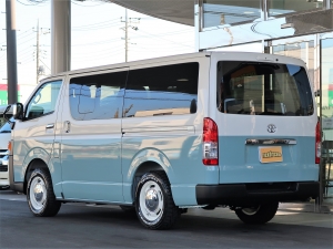 ハイエースバンディーゼル4WD　丸目カスタム　ネオクラシック
