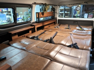 ハイエースワゴン１０人乗り　車中泊できる街乗り仕様車