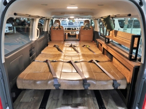 ハイエースワゴン１０人乗り　車中泊できる街乗り仕様車