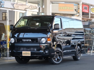 ハイエースＶディーゼル4WD　丸目カスタム　ネオクラシック