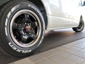 ハイエースバンスパロン　4WD　ディーゼル