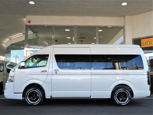 ハイエースバンスパロン　4WD　ディーゼル