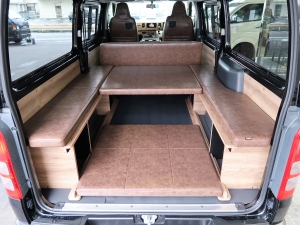 ハイエースバンDX　4WD　ディーゼル　丸目