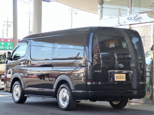 ハイエースワゴン１０人乗り　車中泊できる街乗り仕様車