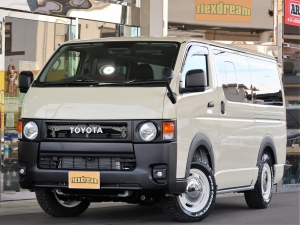 ハイエースＶディーゼル4WD　丸目カスタム　ネオクラシック